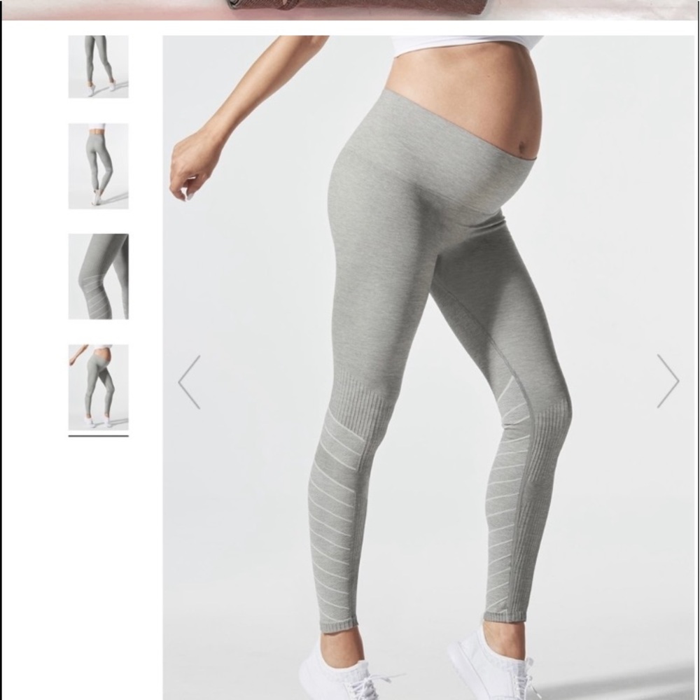 Size L in soft grey